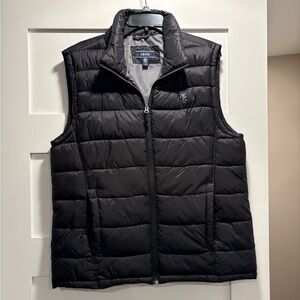 Izod Men's Dark Puffer Vest